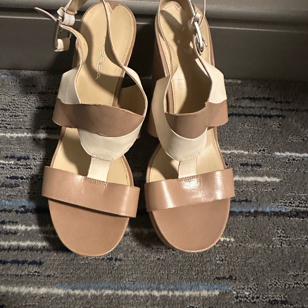 Via Spiga Cream and Tan Sandals